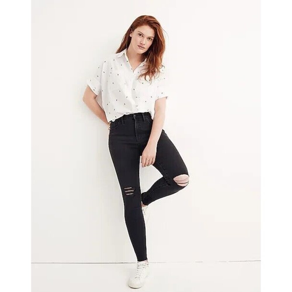 Madewell Size 26 9" Mid-Rise Skinny Jeans in Black Sea Denim Distressed Flawed